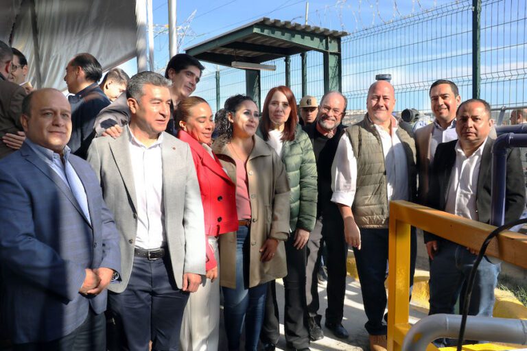 Empresarios acompañados con gobernador de Jalisco